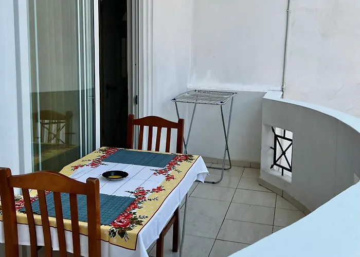 Διαμέρισμα Ar *