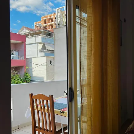 Apartment Ar