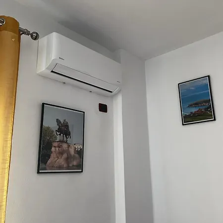 Ar شقة تيرانا